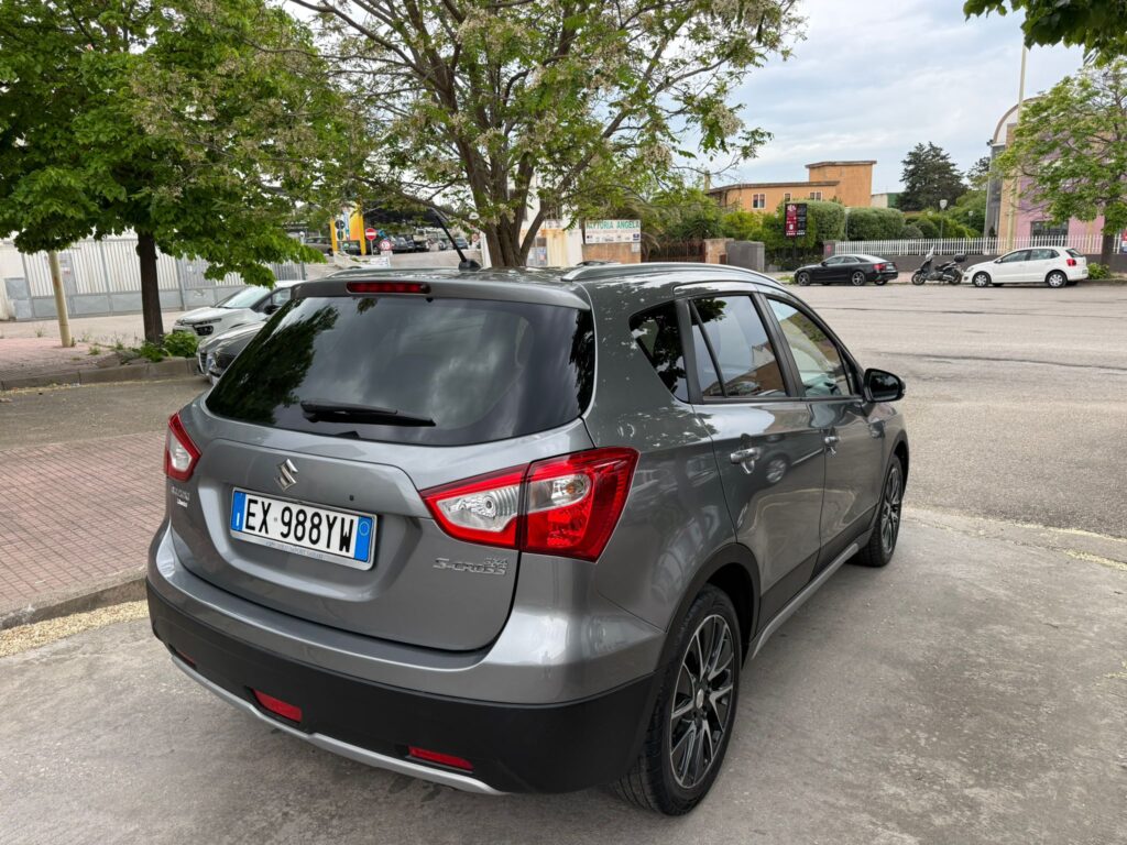 SUZUKI S-CROSS