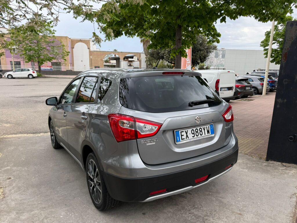 SUZUKI S-CROSS