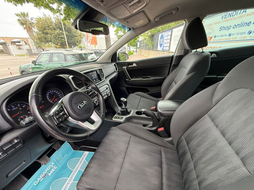 KIA SPORTAGE