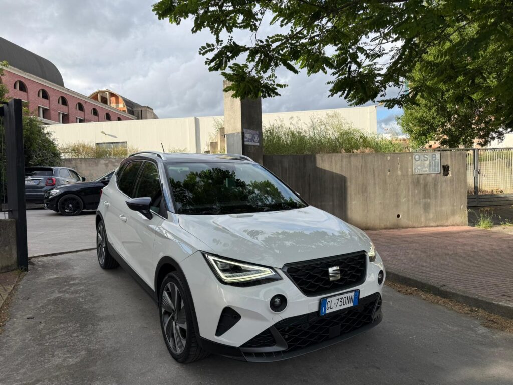 SEAT ARONA FR
