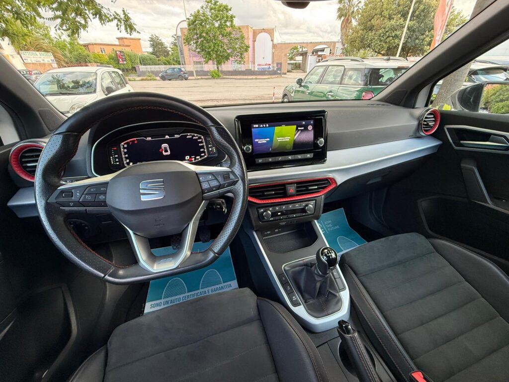 SEAT ARONA FR