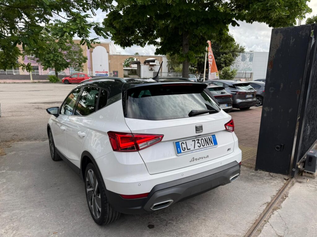 SEAT ARONA FR
