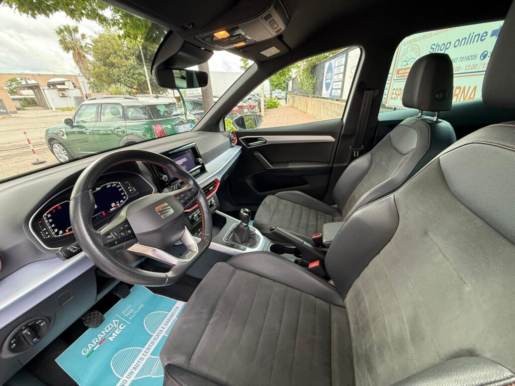 SEAT ARONA FR