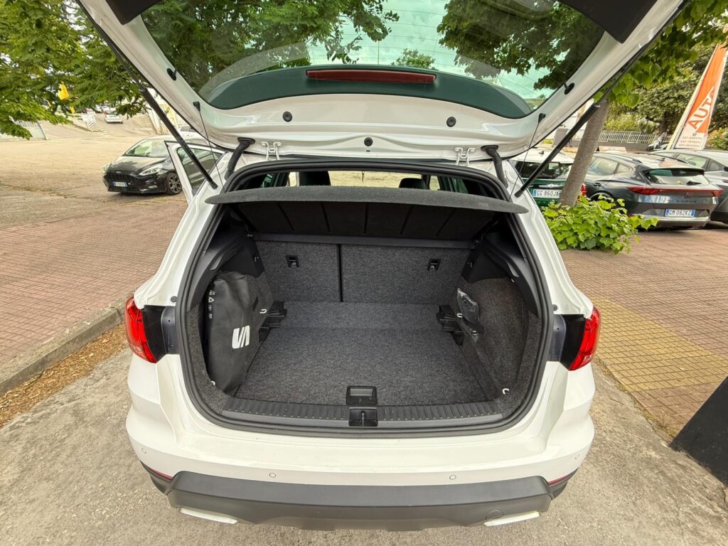 SEAT ARONA FR