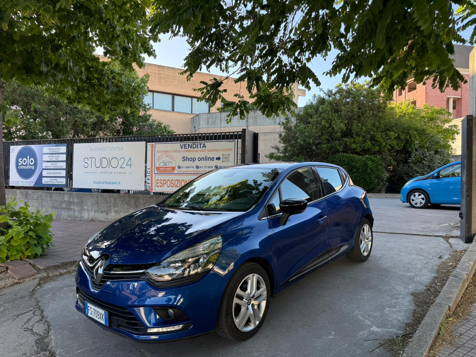 RENAULT CLIO