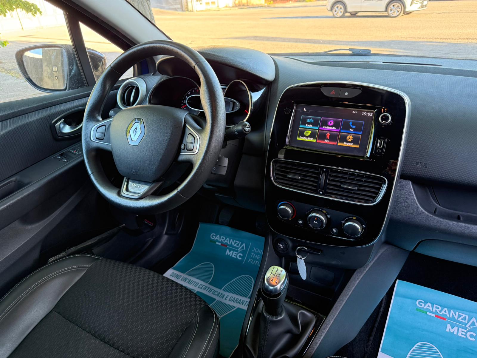 RENAULT CLIO - immagine 15