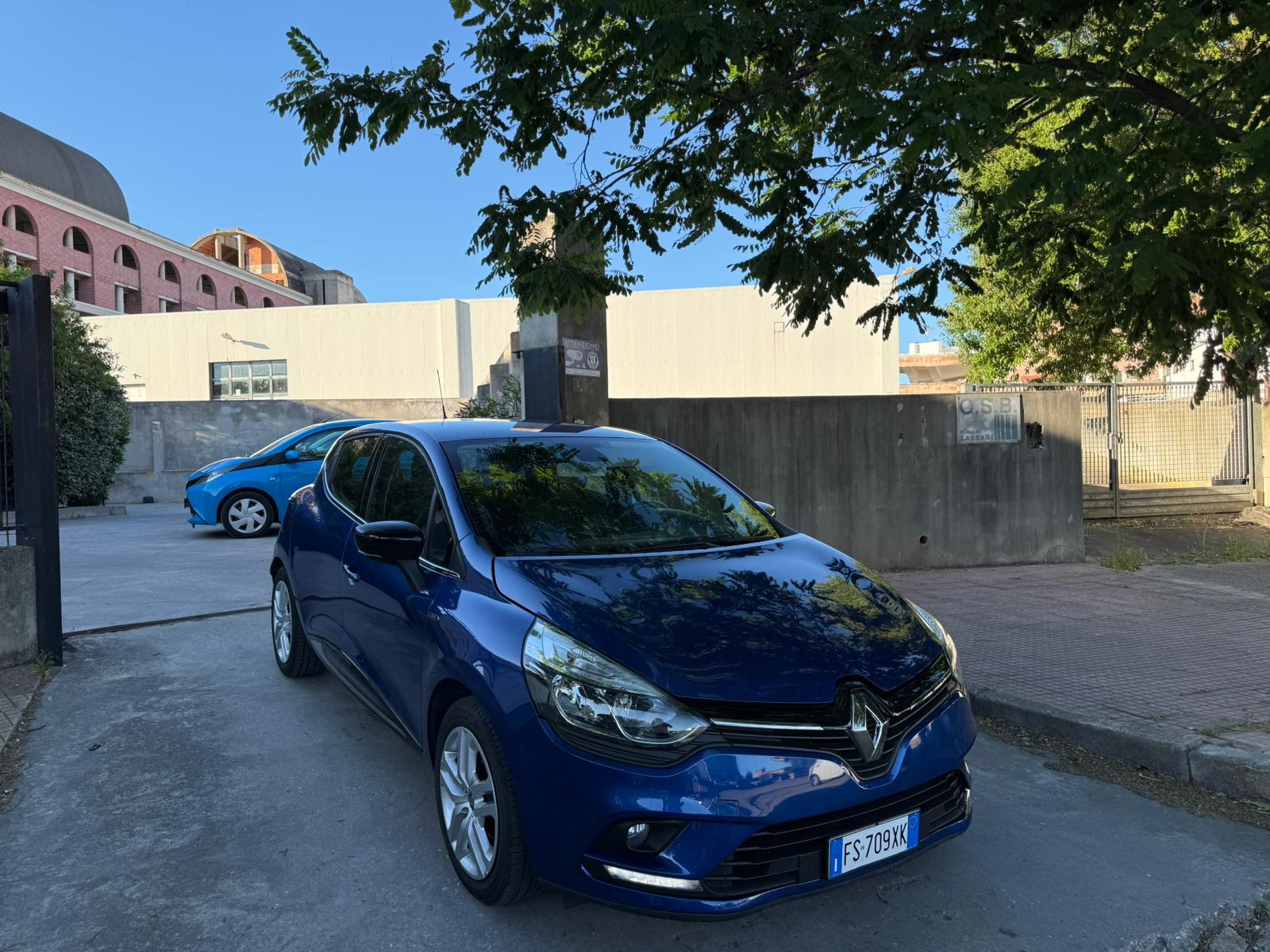 RENAULT CLIO - immagine 3