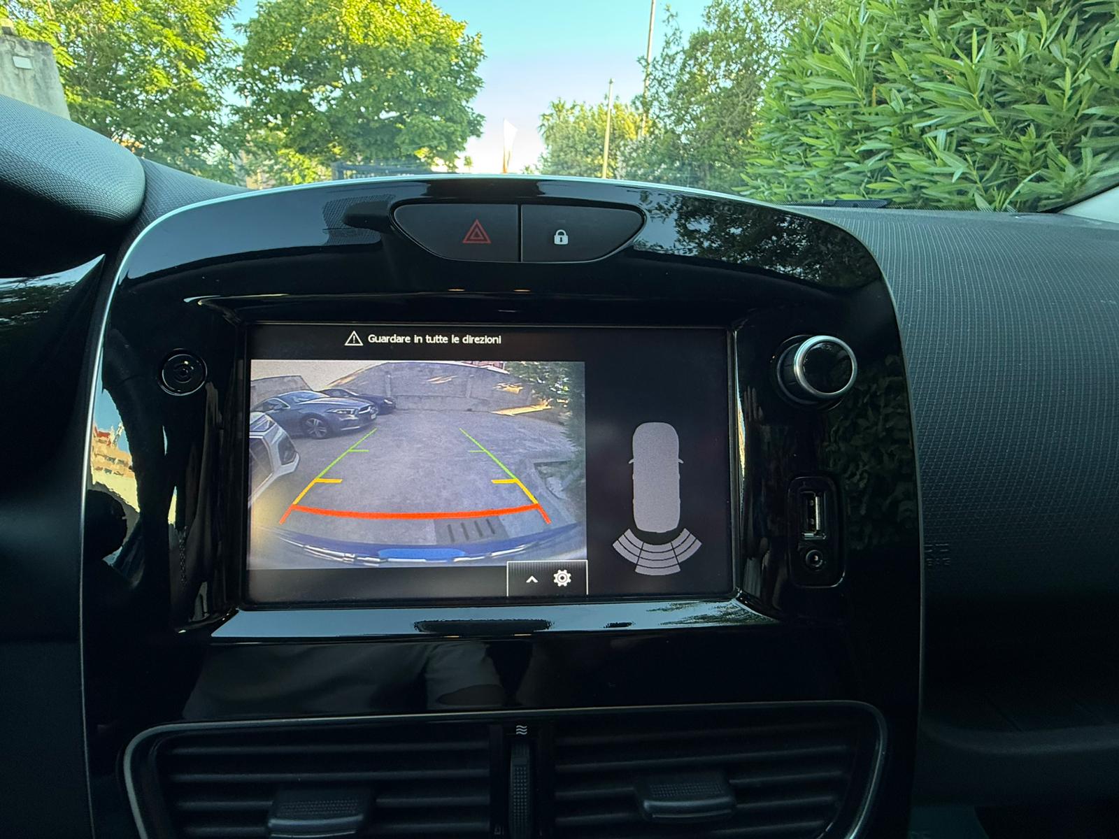 RENAULT CLIO - immagine 19