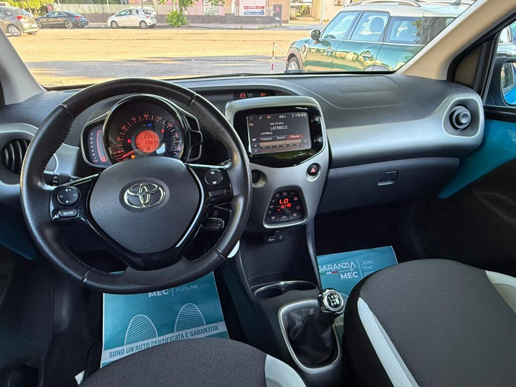 TOYOTA AYGO