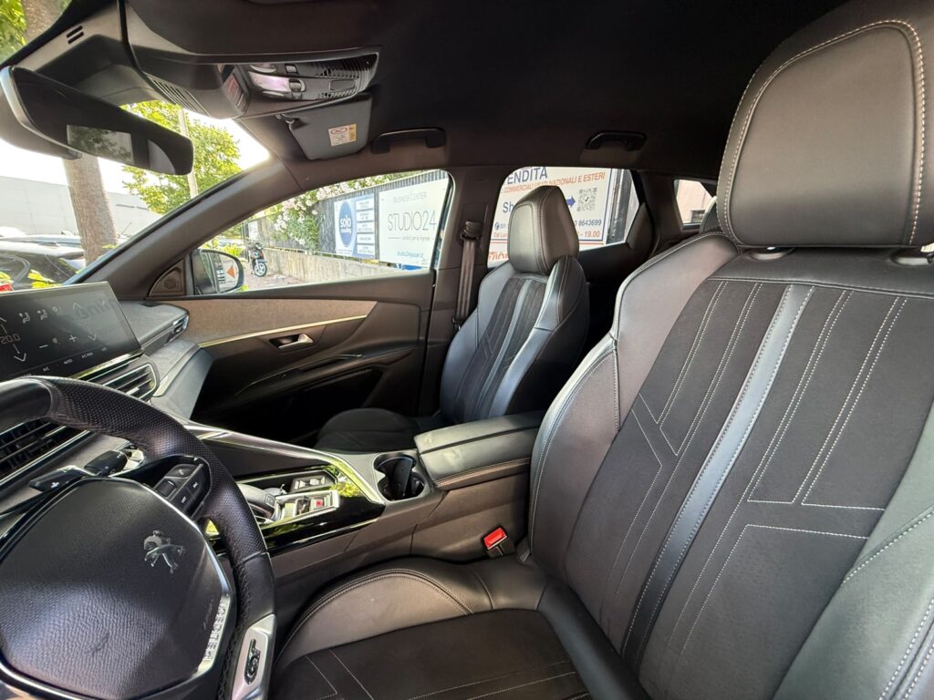 PEUGEOT 3008 GT-LINE