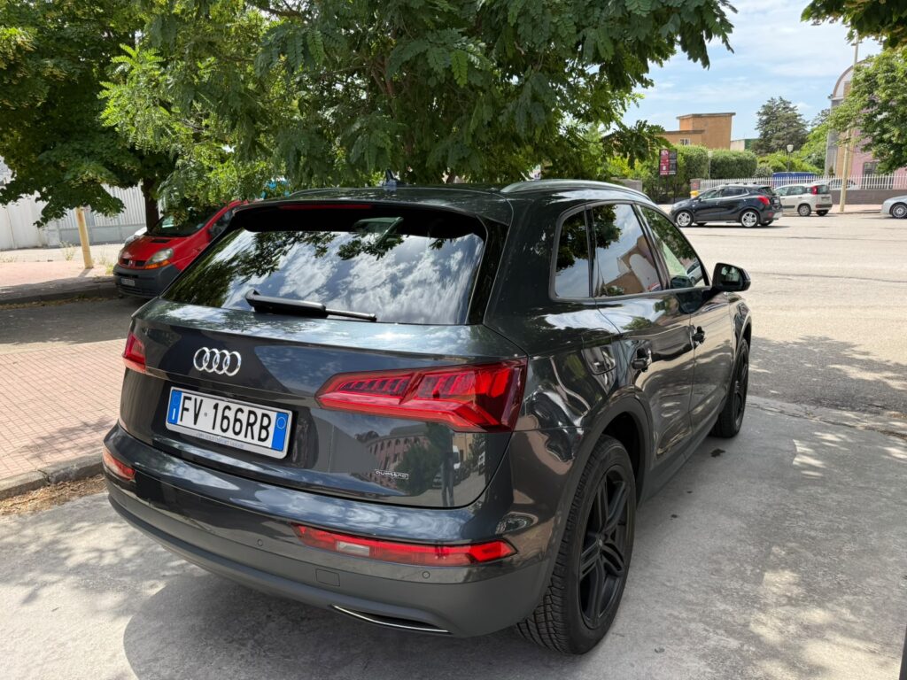 AUDI Q5
