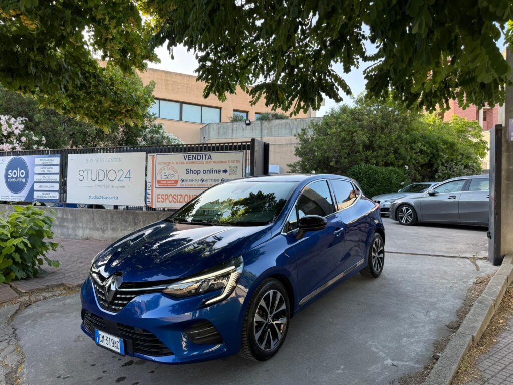 RENAULT CLIO