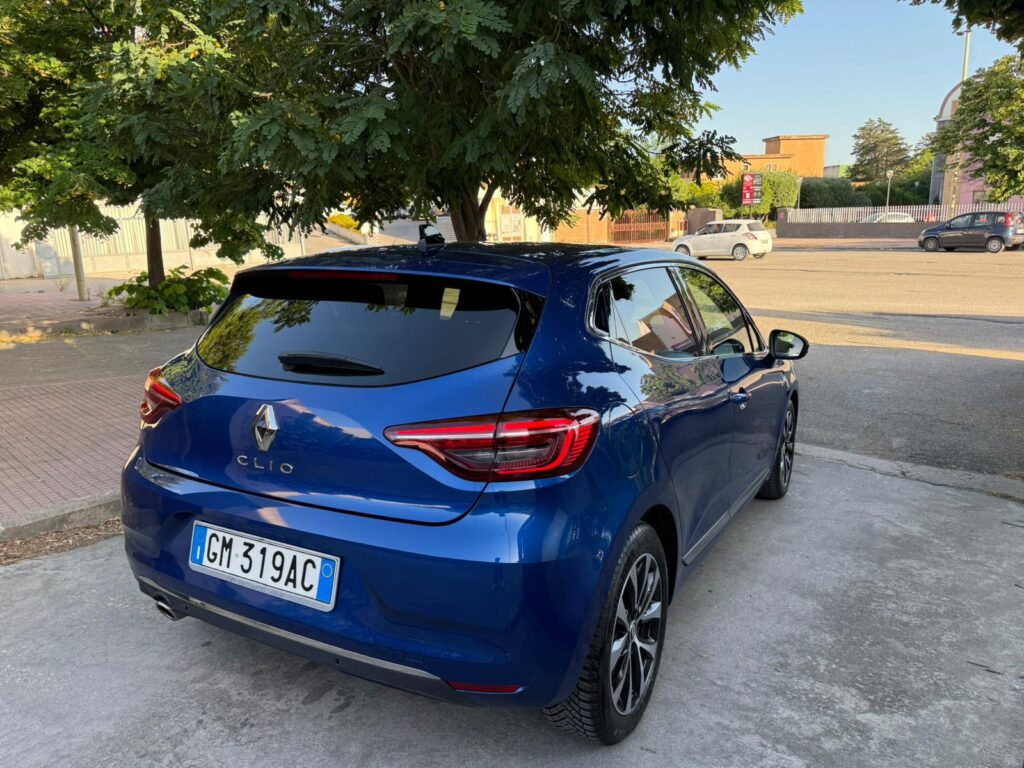 RENAULT CLIO