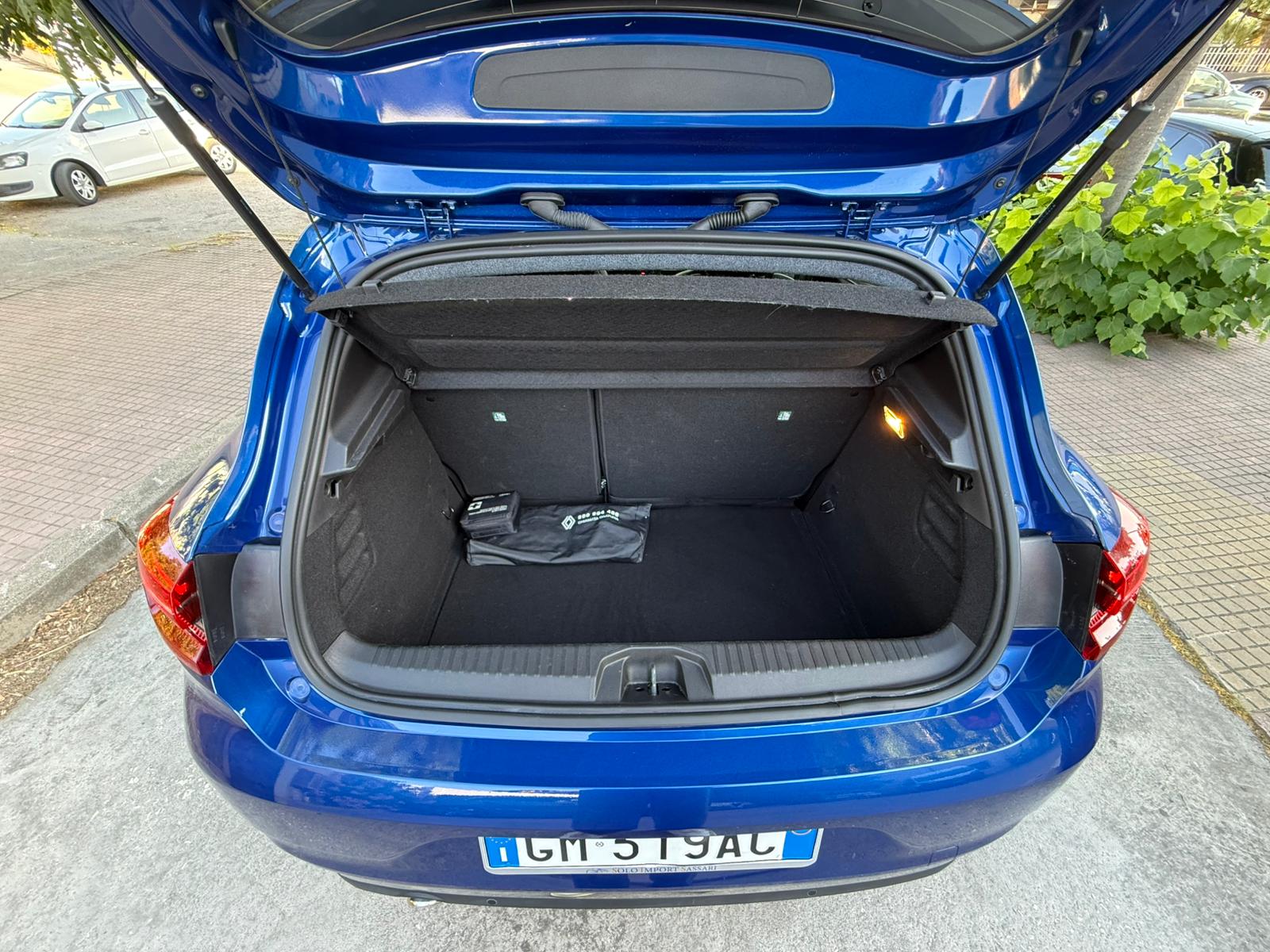 RENAULT CLIO - immagine 19