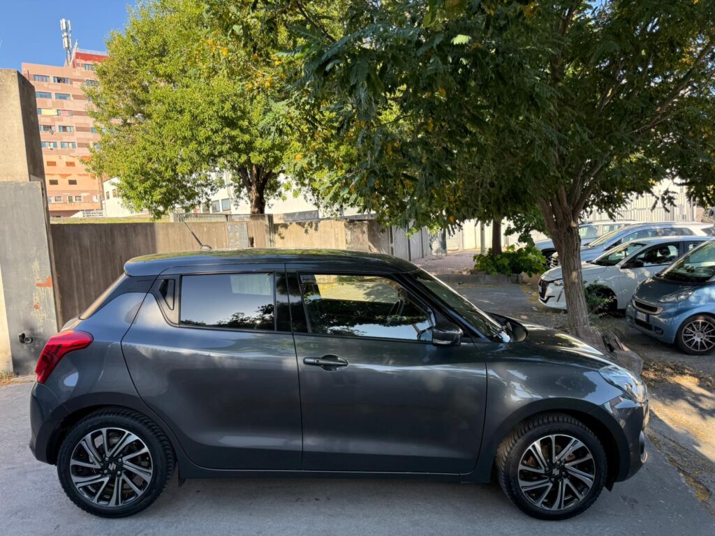 SUZUKI SWIFT