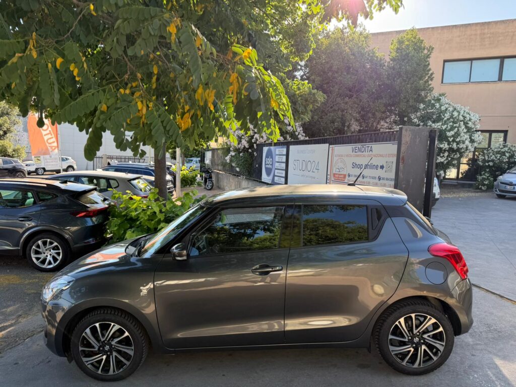 SUZUKI SWIFT