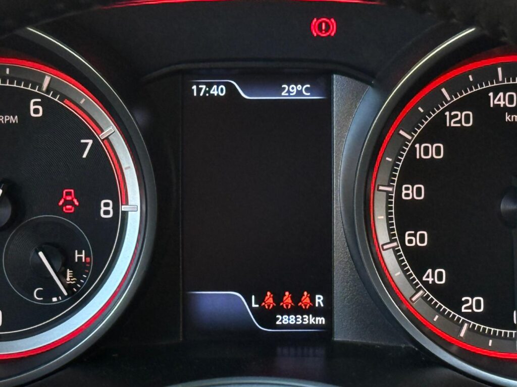 SUZUKI SWIFT