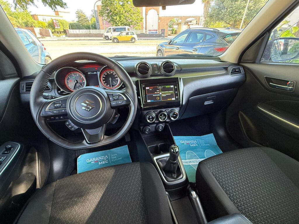 SUZUKI SWIFT