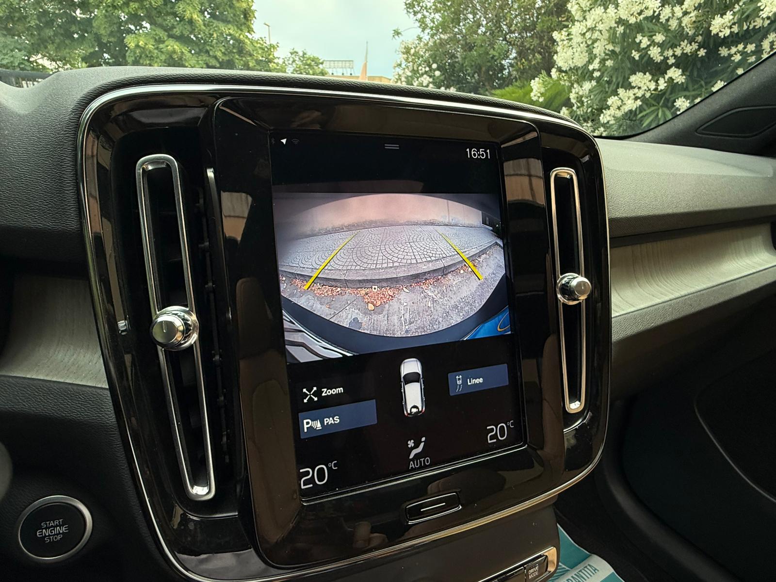Volvo xc40 - immagine 25