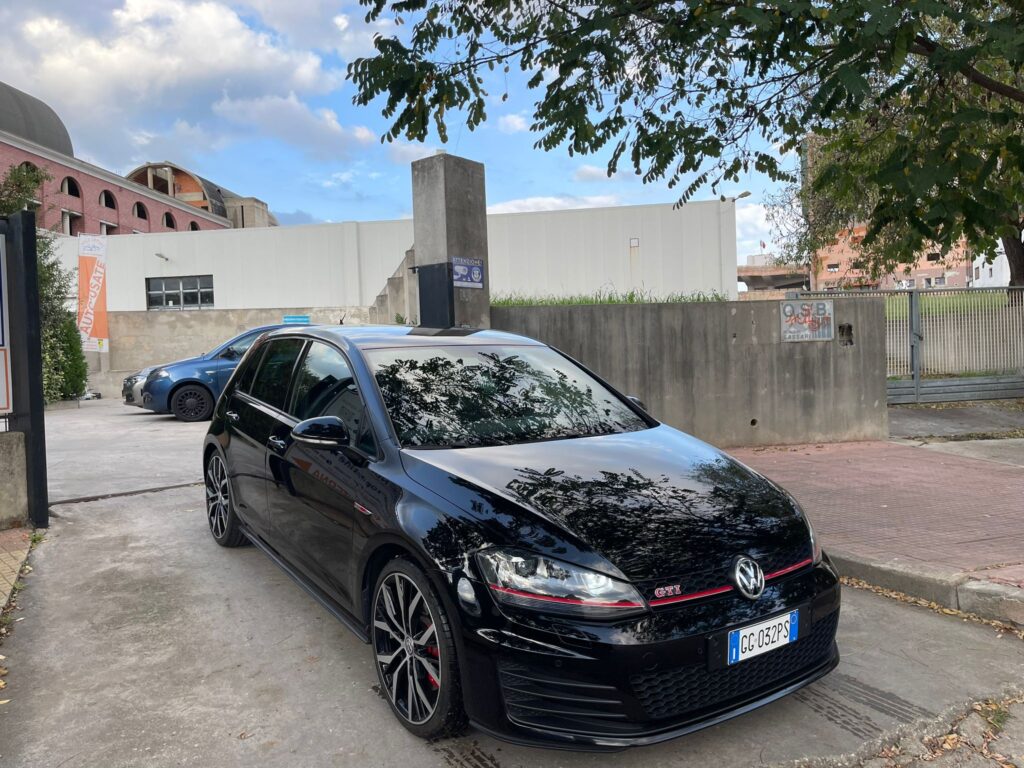 Volkswagen Golf GTI