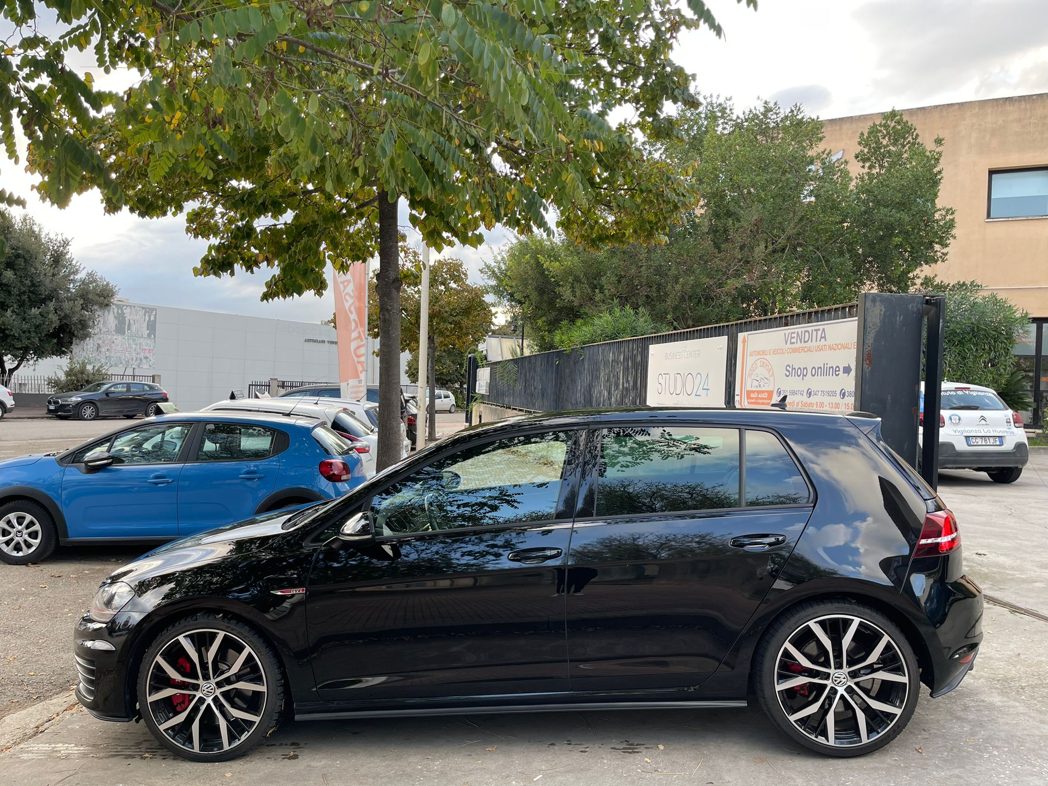 Volkswagen Golf GTI - immagine 8