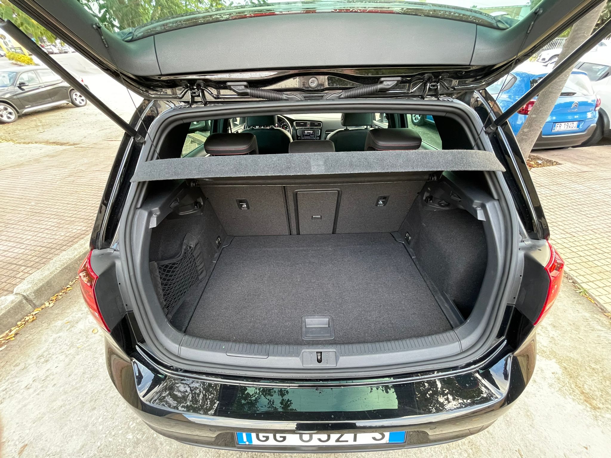 Volkswagen Golf GTI - immagine 15