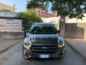 Ford Kuga St-line