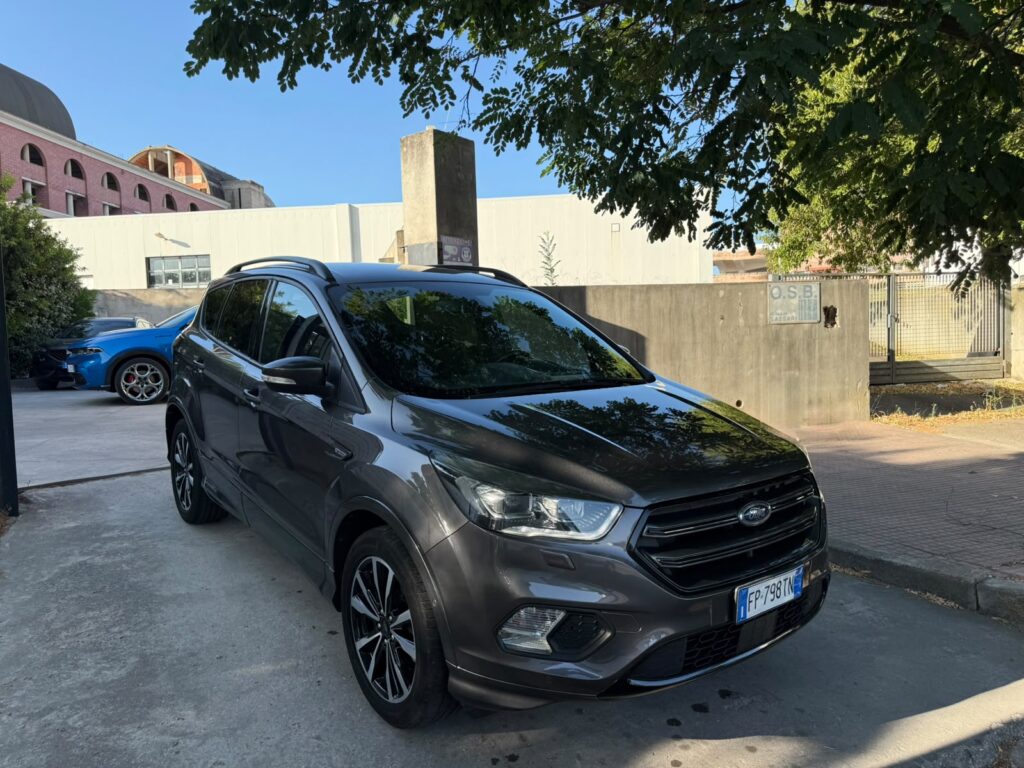 Ford Kuga St-line