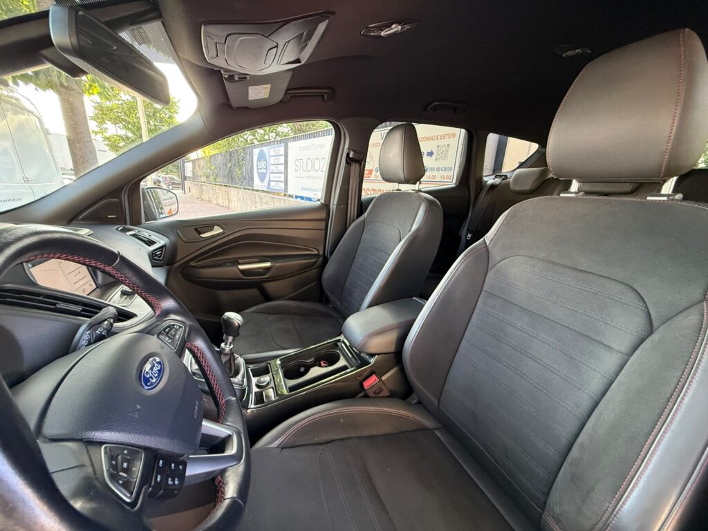 Ford Kuga St-line