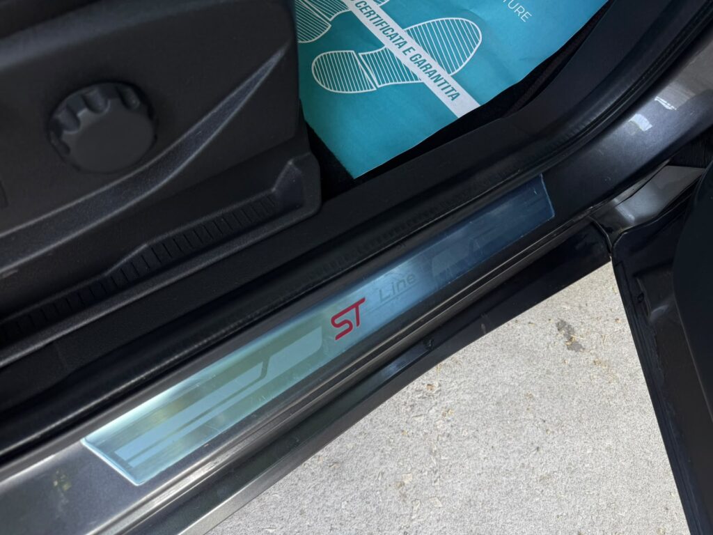 Ford Kuga St-line