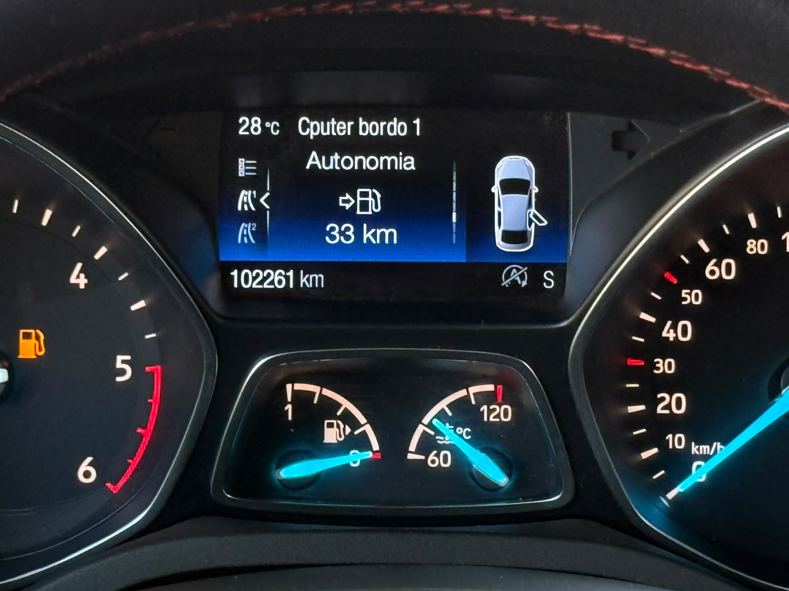 Ford Kuga St-line - immagine 20