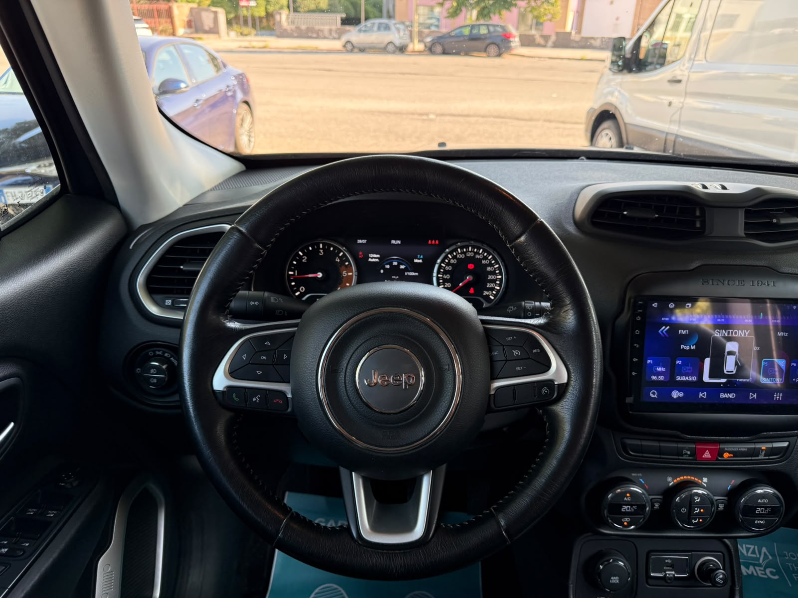 JEEP RENEGADE - immagine 17