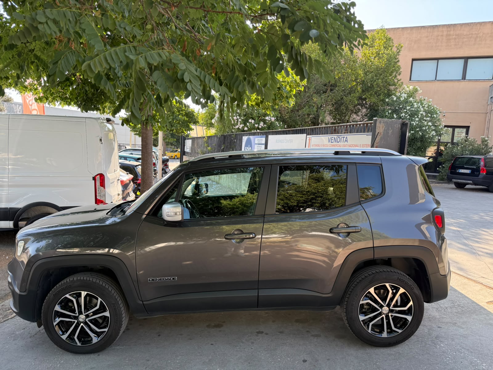 JEEP RENEGADE - immagine 8