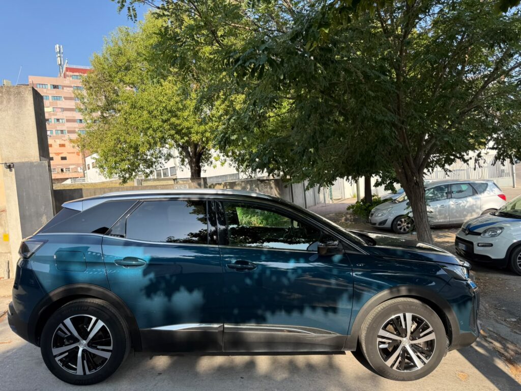 PEUGEOT 3008 GT-LINE