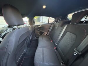 FORD FOCUS ST-LINE