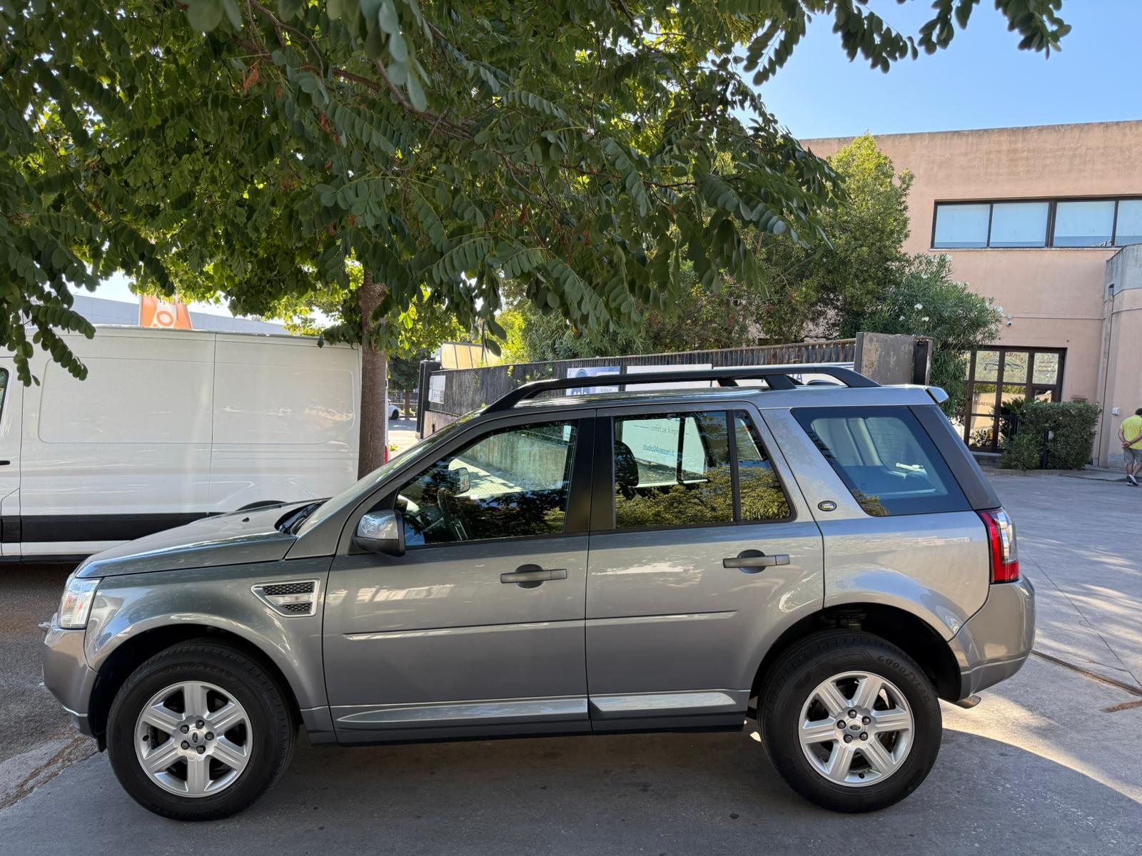 LAND ROVER FREELANDER - immagine 8