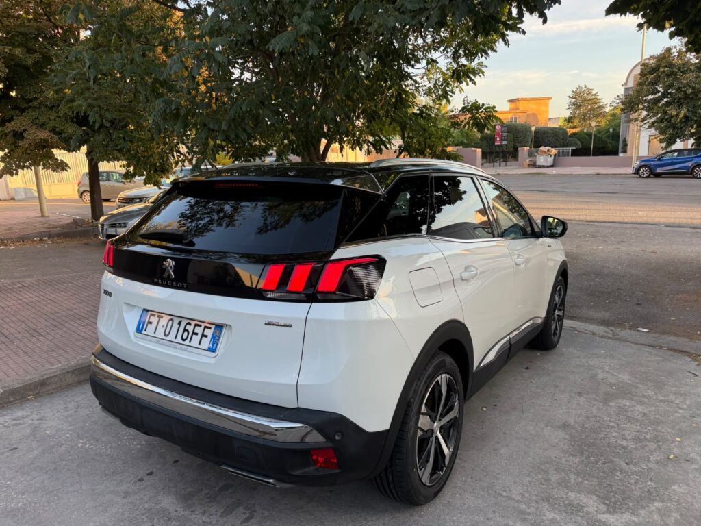 PEUGEOT 3008 GT-LINE