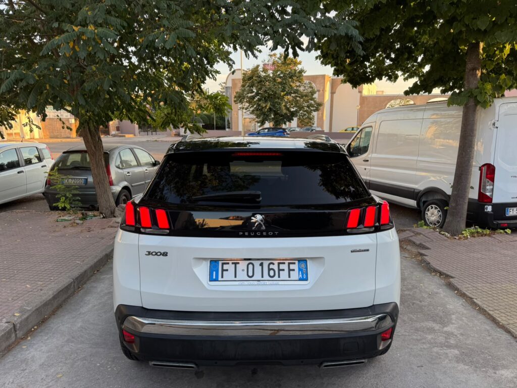 PEUGEOT 3008 GT-LINE