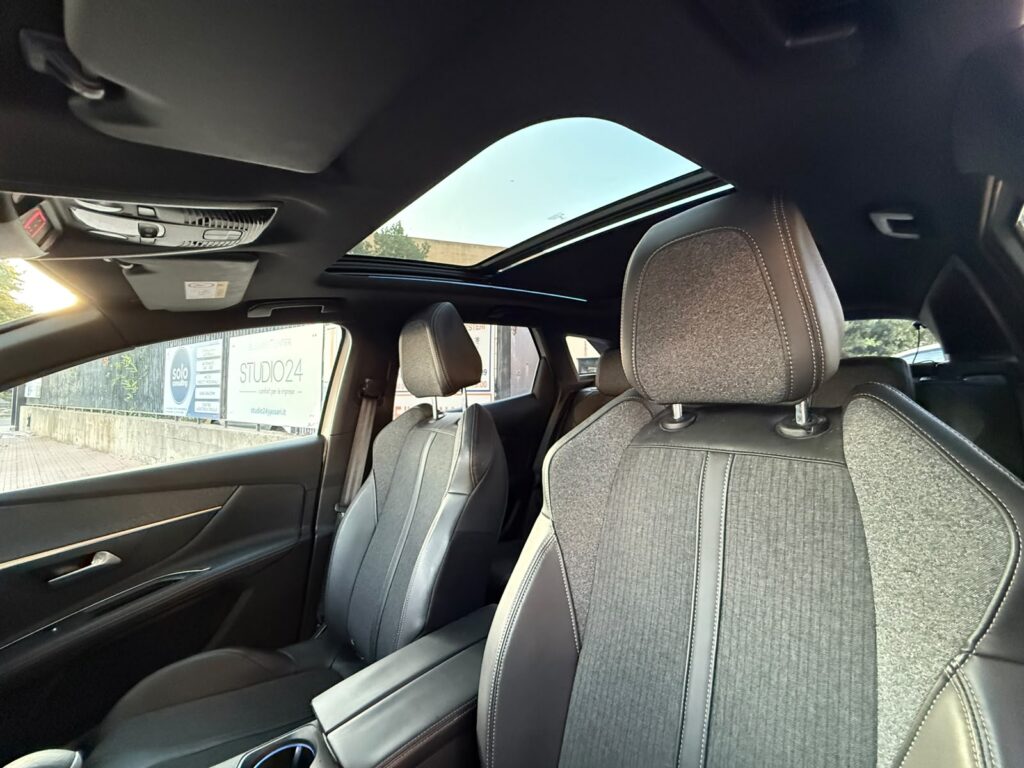 PEUGEOT 3008 GT-LINE