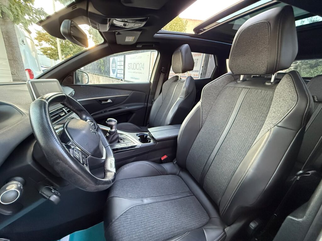 PEUGEOT 3008 GT-LINE