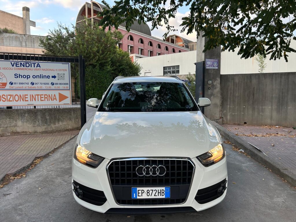 AUDI Q3