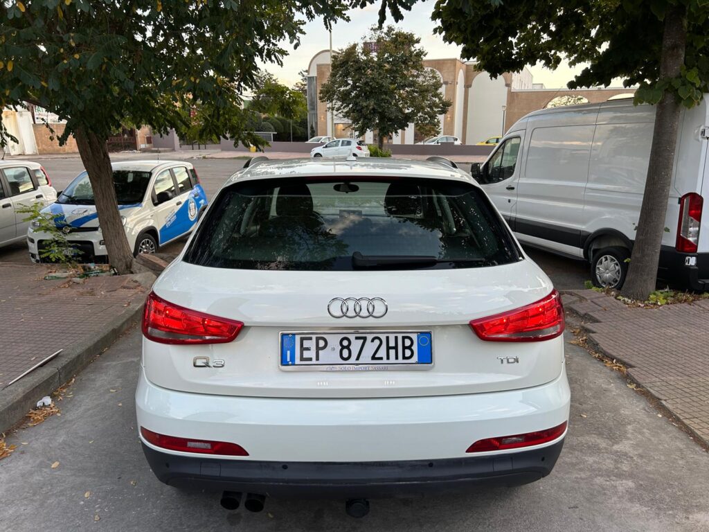 AUDI Q3