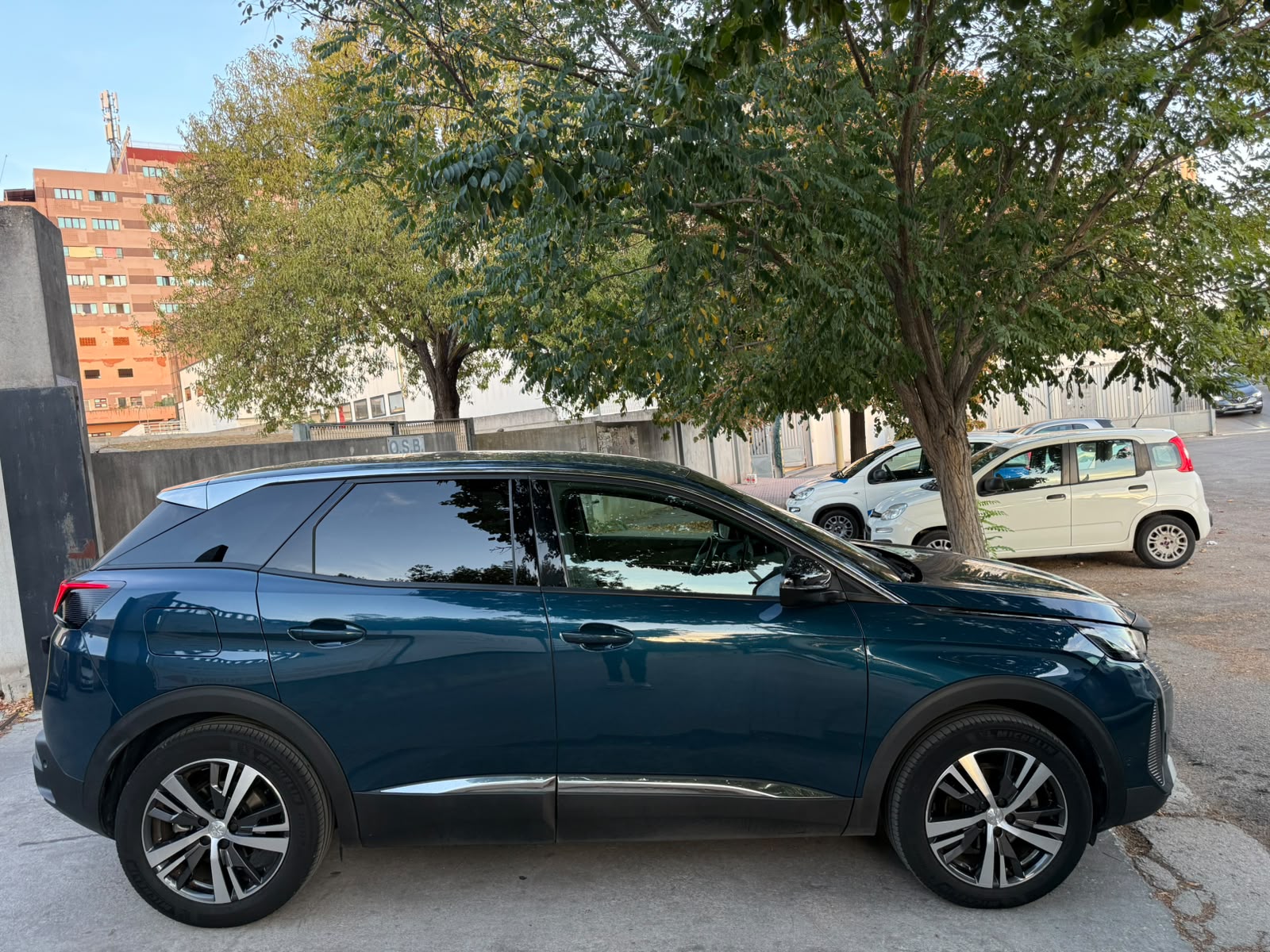 PEUGEOT 3008 ALLURE - immagine 4