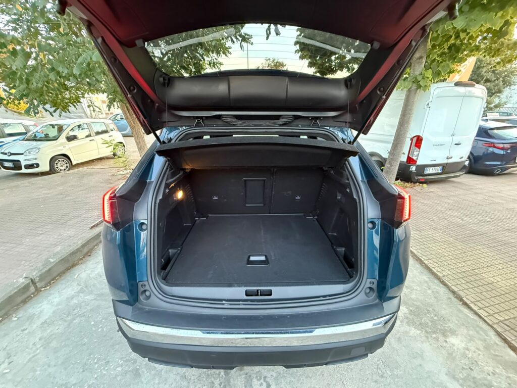 PEUGEOT 3008 ALLURE