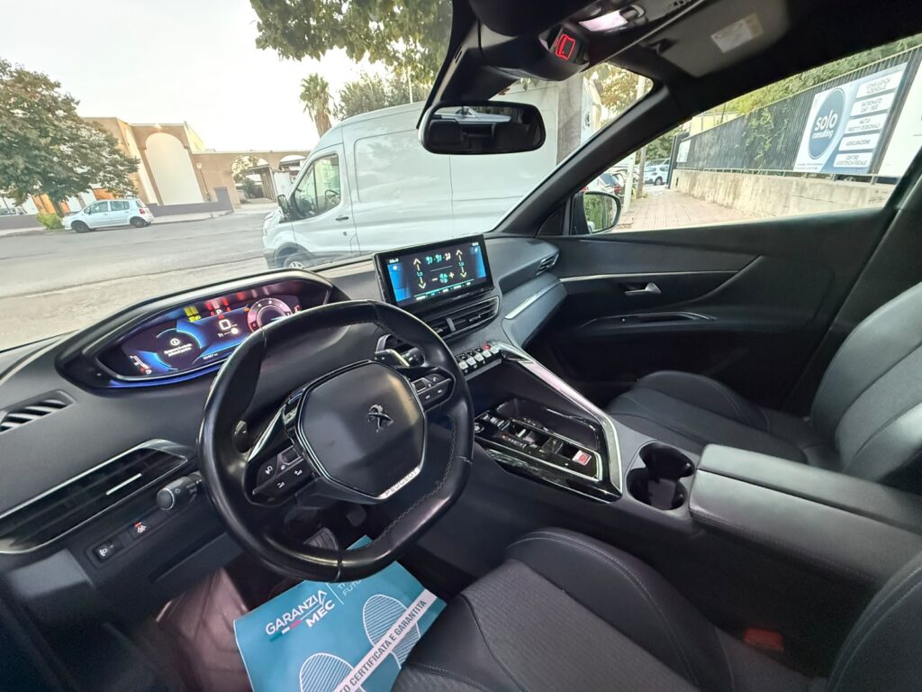 PEUGEOT 3008 ALLURE