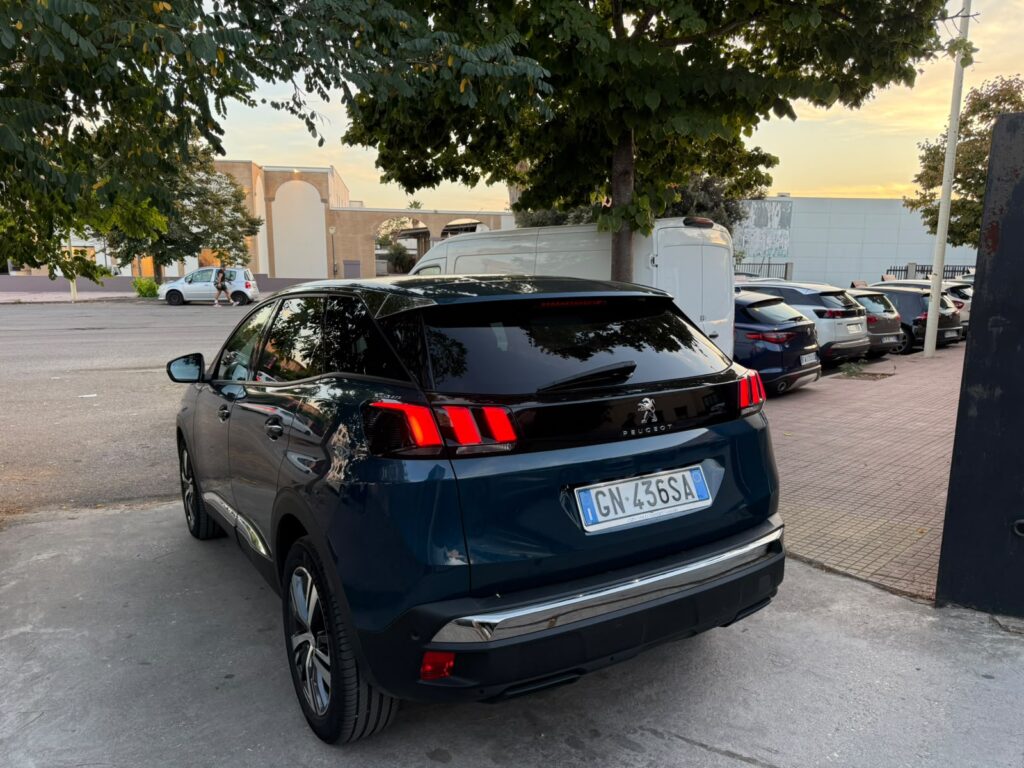 PEUGEOT 3008 ALLURE