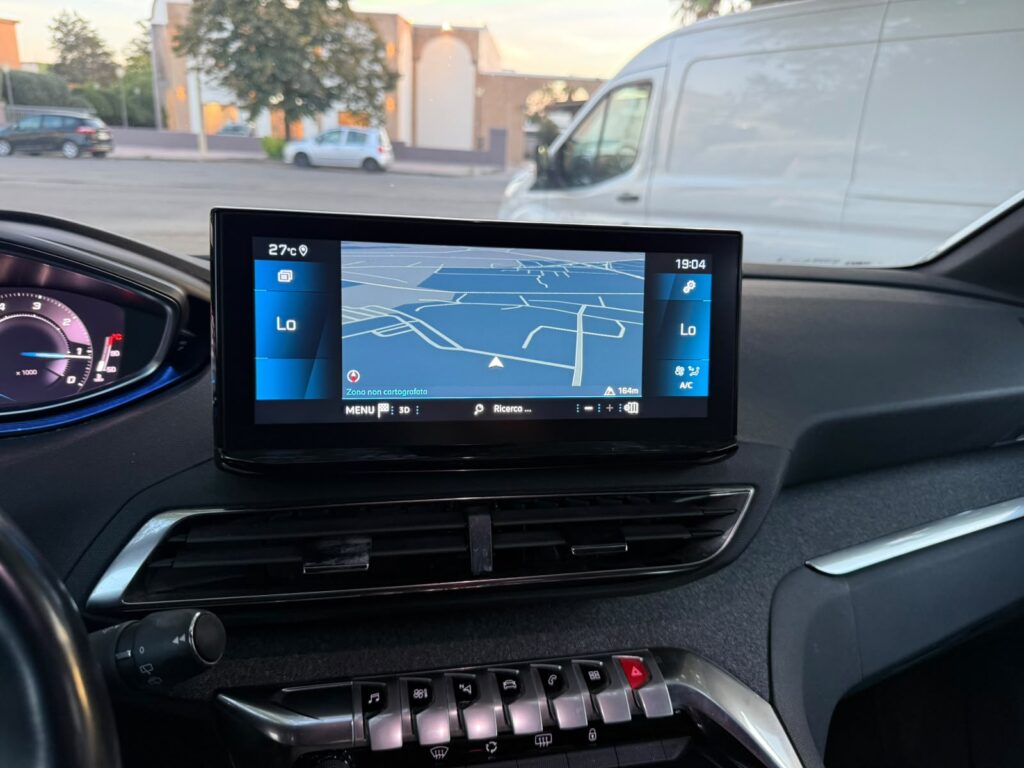 PEUGEOT 3008 ALLURE