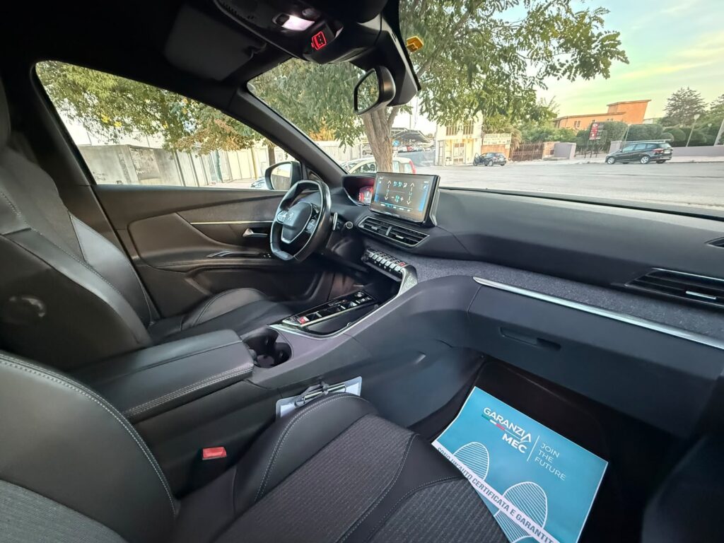 PEUGEOT 3008 ALLURE