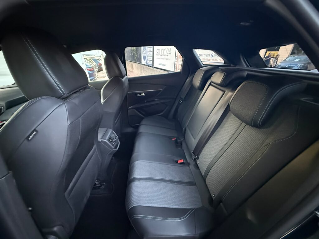 PEUGEOT 3008 ALLURE