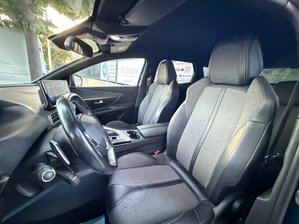 PEUGEOT 3008 ALLURE